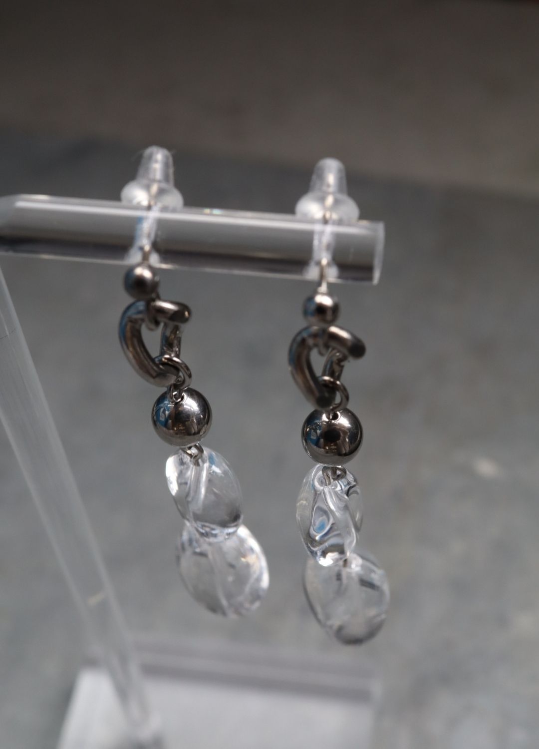 純チタン ピアス プリズムリンク03 ポスト 0.7mm pp319pair 別アングル