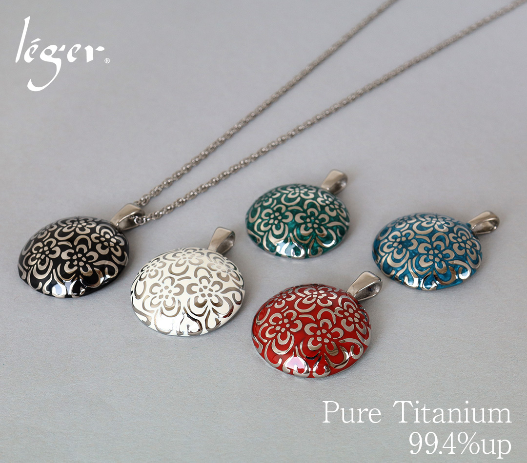 ペンダントトップ　花玉・平大